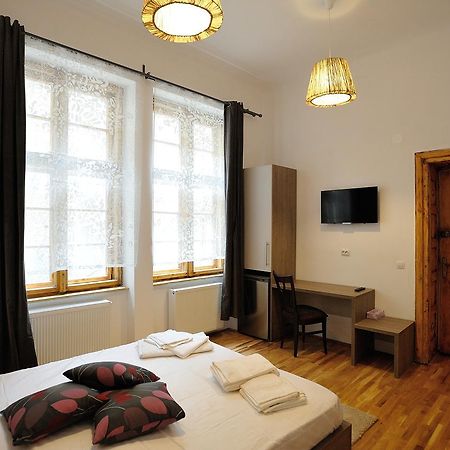 Dinicu Residence - Central Location Брашов Екстериор снимка
