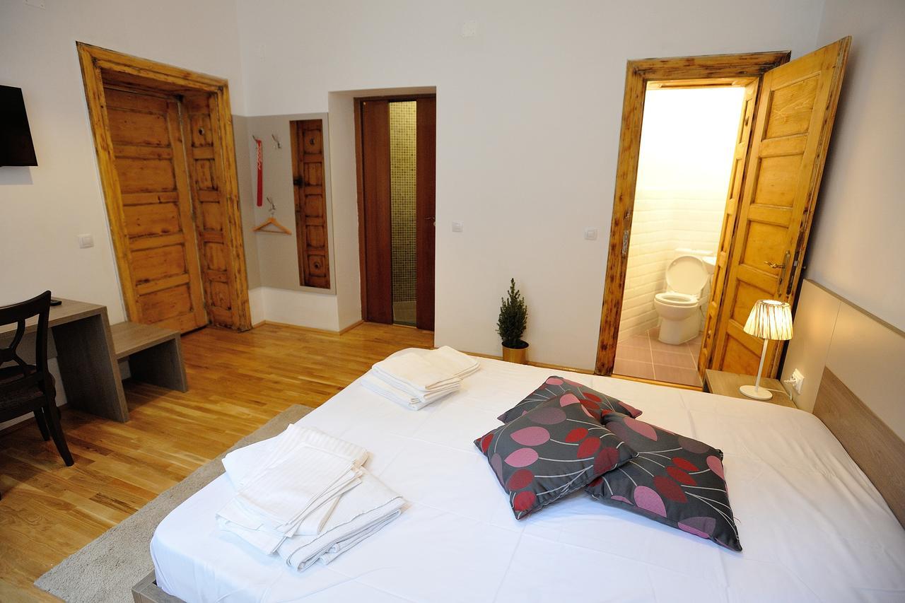 Dinicu Residence - Central Location Брашов Екстериор снимка